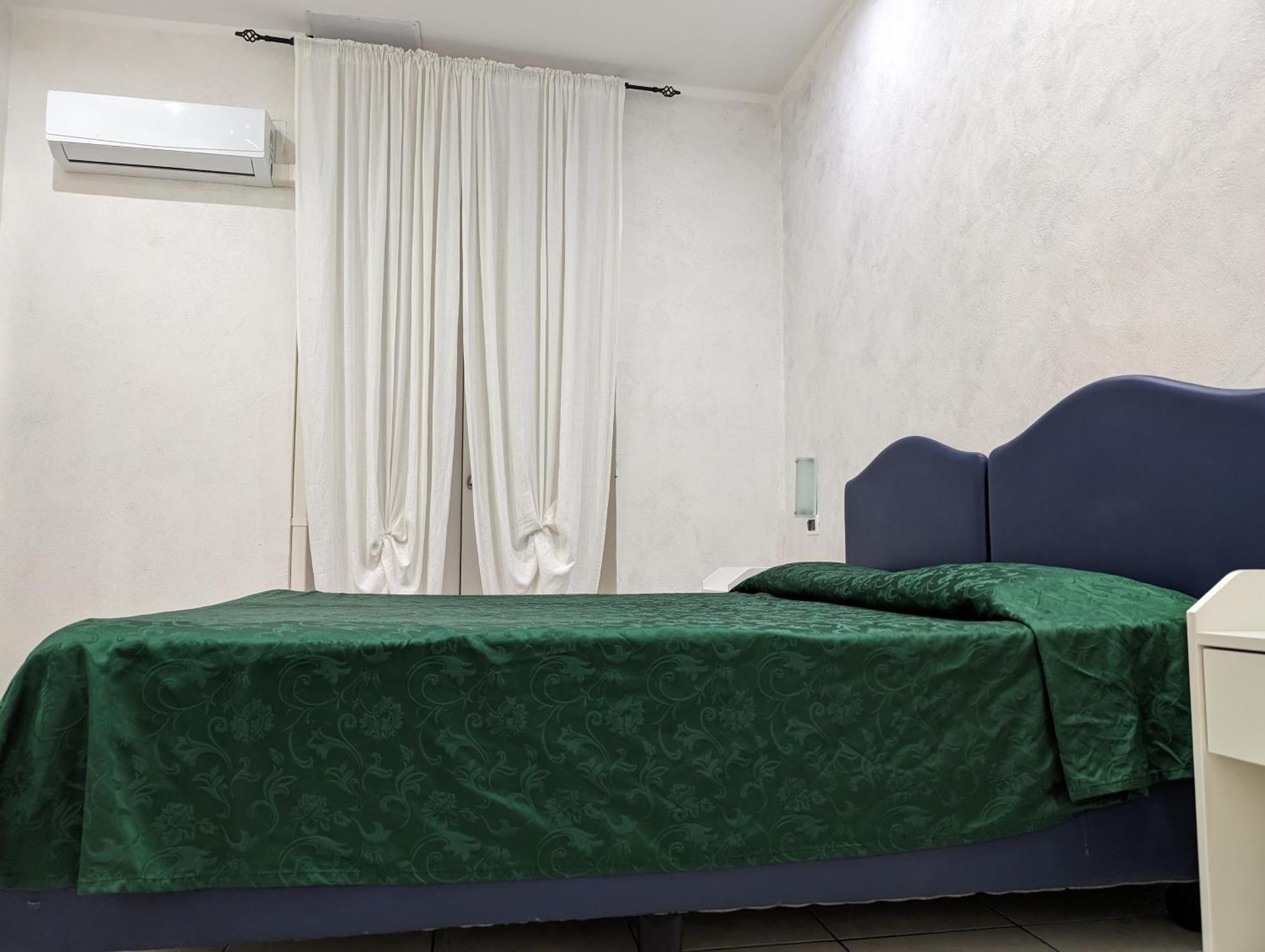 Pollon Inn Санремо Экстерьер фото